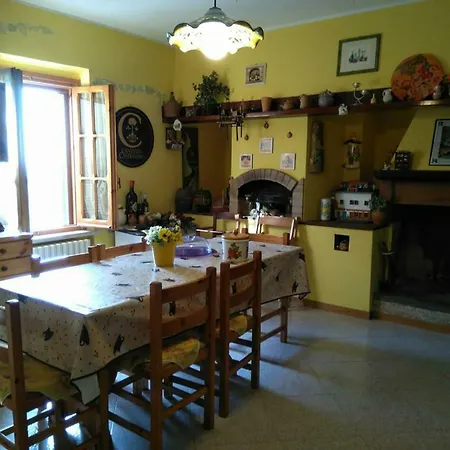 Casa Laura * Castignano