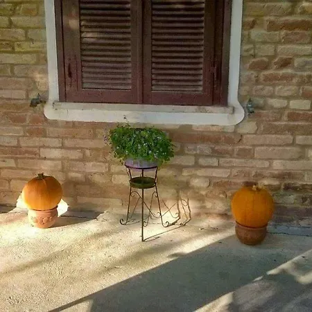 Casa Laura * Castignano